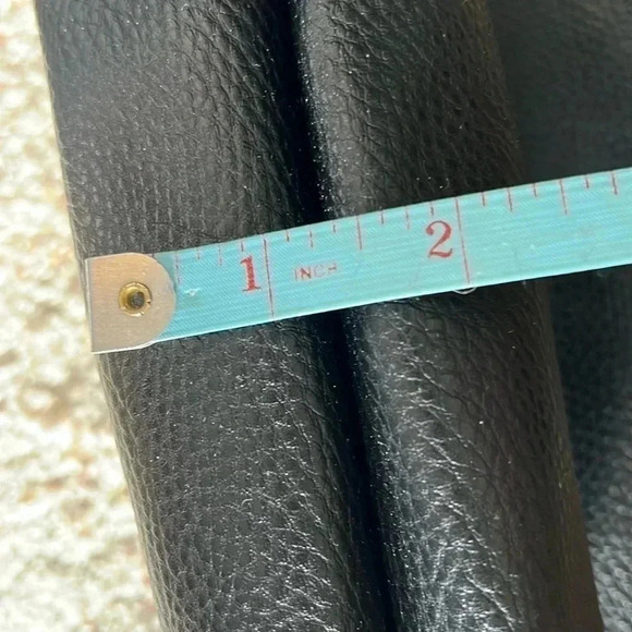 Steve Madden NEW Without Tags Jet Black Pebble Leather Crossbody Bag Purse - Picture 13 of 16